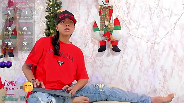 Snapshot of BarbieHotLaura chatting on 12.24.24 BarbieHotLaura online show from 12.24.24