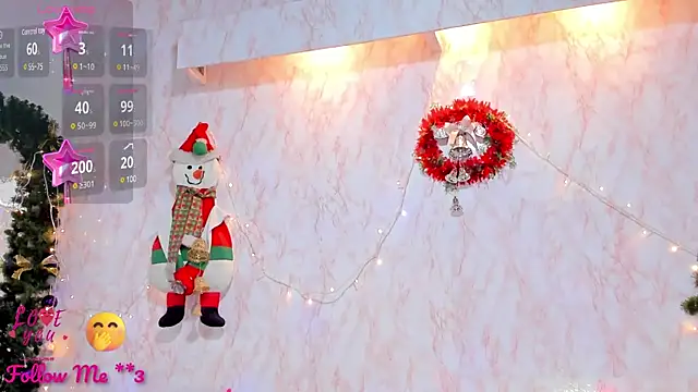 Snapshot of BarbieHotLaura chatting on 12.29.24 BarbieHotLaura online show from 12.29.24