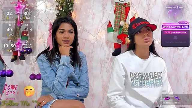 Snapshot of BarbieHotLaura chatting on 12.31.24 BarbieHotLaura online show from 12.31.24