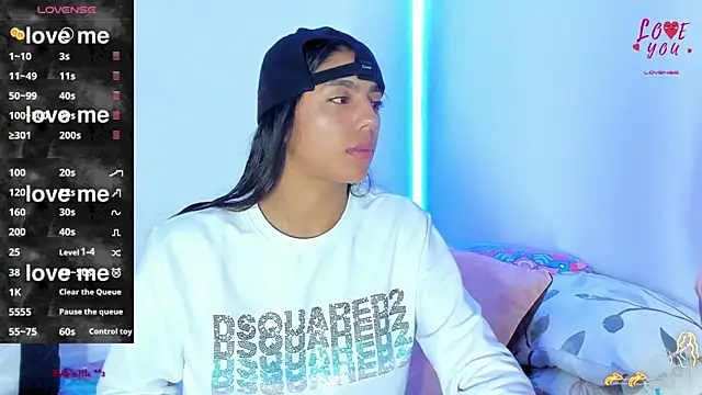 Snapshot of BarbieHotLaura chatting on 01.17.25 BarbieHotLaura online show from 01.17.25