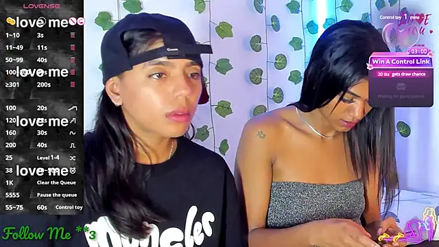 Snapshot of BarbieHotLaura chatting on 01.19.25 BarbieHotLaura online show from 01.19.25