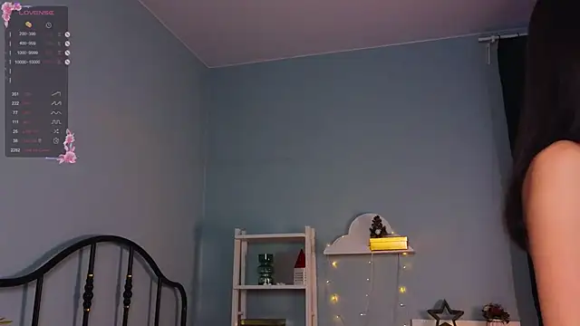 Snapshot of DawnGammell chatting on 01.21.25 DawnGammell online show from 01.21.25