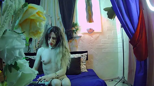 Mary Loon online show from 02.13.25