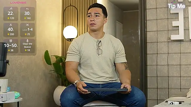 Ryan Hunt online show from 01.05.25