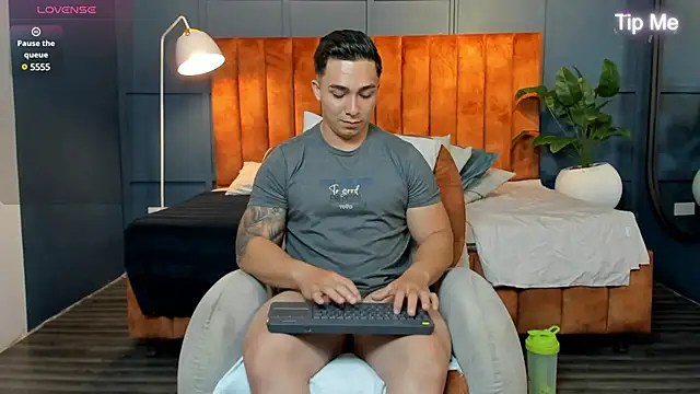 Ryan Hunt online show from 01.28.25