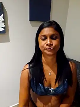 Snapshot of Sensual_indian7 chatting on 03.15.25 Sensual indian7 online show from 03.15.25