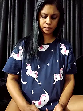 Snapshot of Sensual_indian7 chatting on 09.10.25 Sensual indian7 online show from 09.10.25