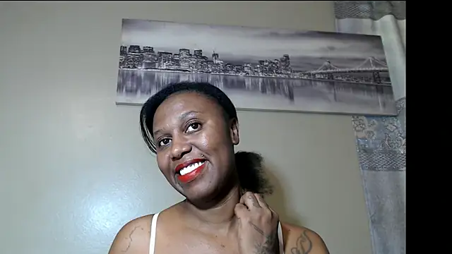 YourDreamLady22 online show from 11.22.25