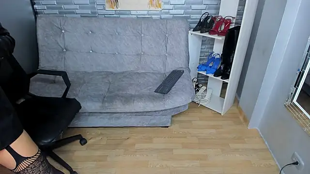 coniie jhons online show from 03.01.25