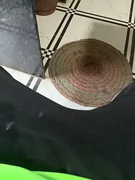 xyztopbeing online show from 01.01.25