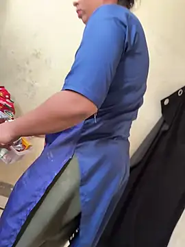 xyztopbeing online show from 01.02.25