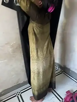 xyztopbeing online show from 01.03.25