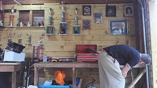 Buffshagswell online show from 02.04.26