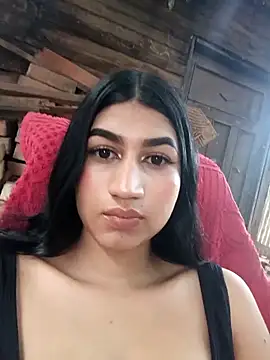 Julix A online show from 12.16.25