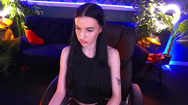 Snapshot of Snow_WhiteeeX chatting on 02.26.25 Snow WhiteeeX online show from 02.26.25