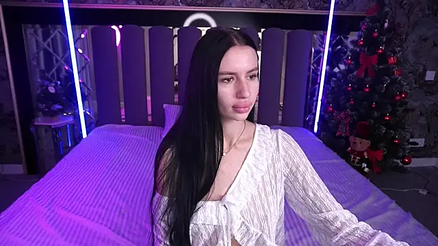 Snow WhiteeeX online show from 01.10.26