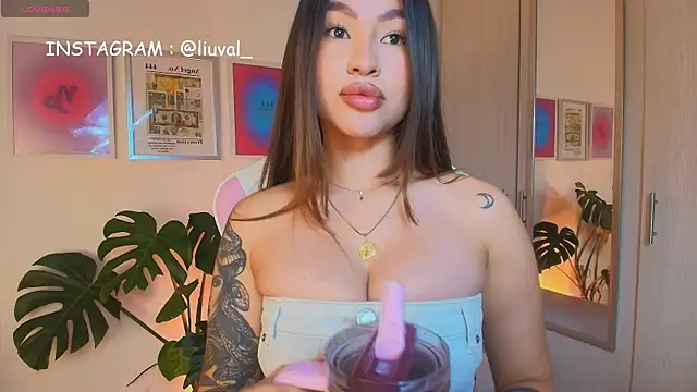Liujunne2 online show from 05.26.26