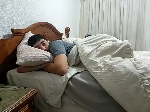 hornycollegestudenthung online show from 01.08.25