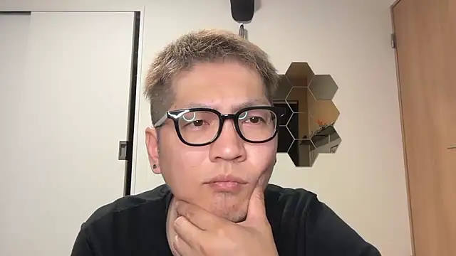 Snapshot of kensnb chatting on 03.29.26 kensnb online show from 03.29.26