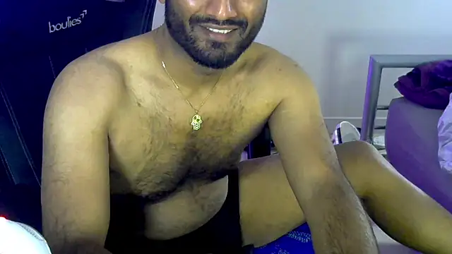 Snapshot of shadthebiguy chatting on 10.29.25 shadthebiguy online show from 10.29.25