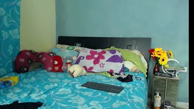 Madison  12 online show from 02.25.25