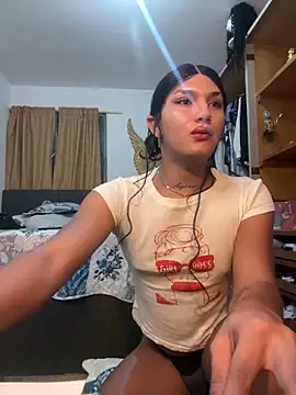 Snapshot of cataafitt chatting on 12.28.24 cataafitt online show from 12.28.24