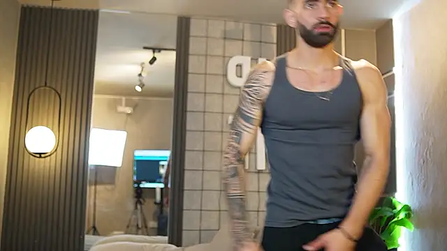 Snapshot of Austin_bolt chatting on 02.17.26 Austin bolt online show from 02.17.26