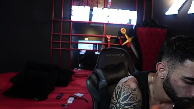 Snapshot of Austin_bolt chatting on 02.20.26 Austin bolt online show from 02.20.26