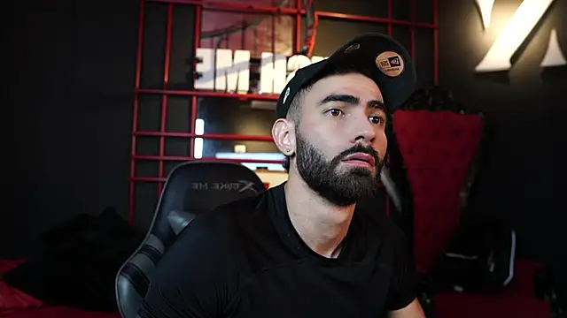 Snapshot of Austin_bolt chatting on 02.21.26 Austin bolt online show from 02.21.26