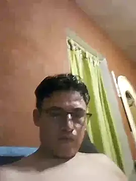 Snapshot of Vickktor chatting on 10.26.25 Vickktor online show from 10.26.25