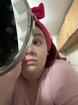 MelanieBrownn online show from 03.09.25