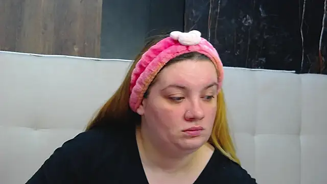 MelanieBrownn online show from 01.14.26