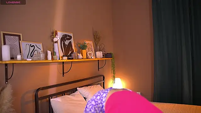  AlinaBailey online show from 01.25.25