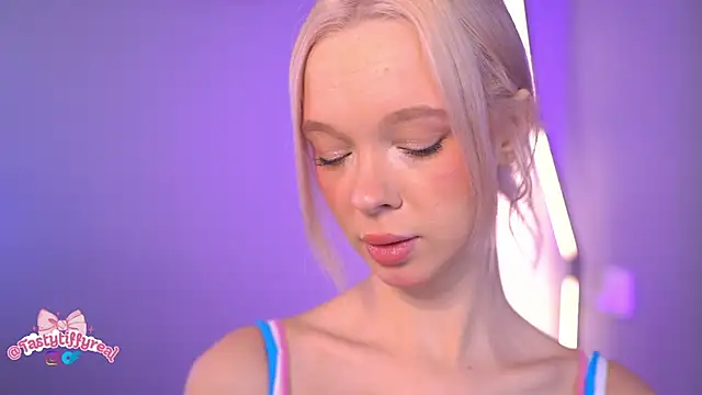  AlinaBailey online show from 05.11.26