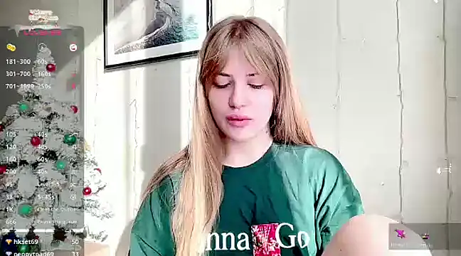 Snapshot of PureAlisMiracle chatting on 12.24.24 PureAlisMiracle online show from 12.24.24