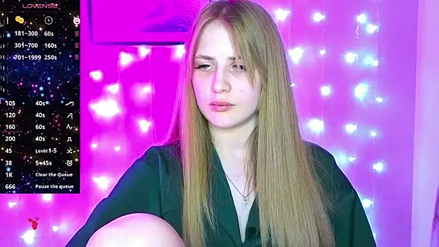 Snapshot of PureAlisMiracle chatting on 01.21.25 PureAlisMiracle online show from 01.21.25