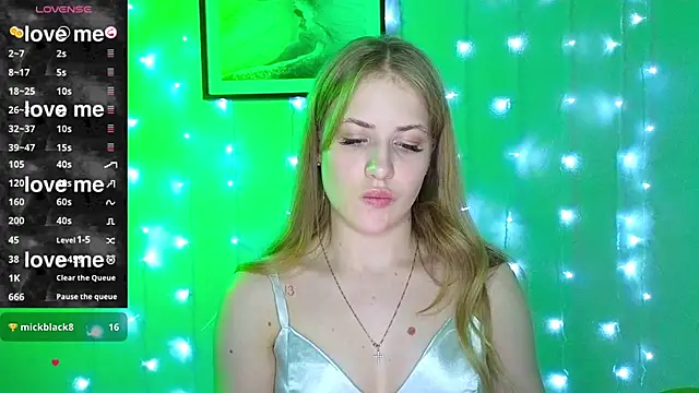 Snapshot of PureAlisMiracle chatting on 02.10.25 PureAlisMiracle online show from 02.10.25