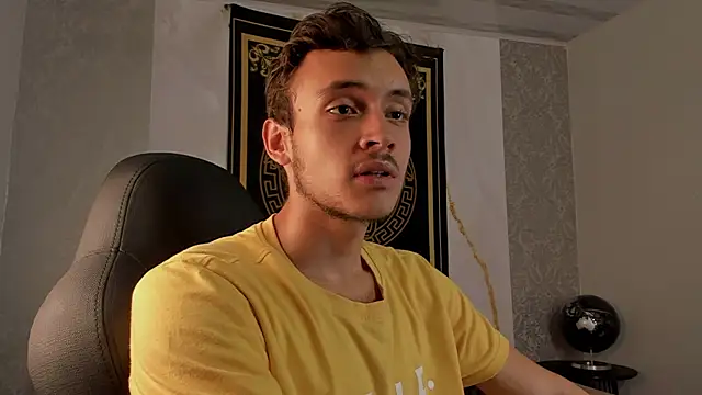 Desmon Clark online show from 02.07.25