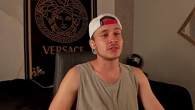 Desmon Clark online show from 09.18.25