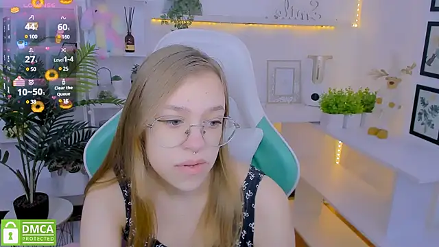 LayriantaVee online show from 01.29.25