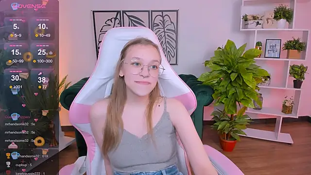 LayriantaVee online show from 02.02.25