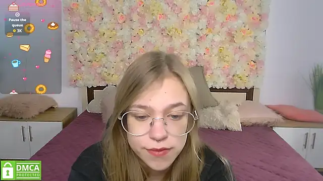 LayriantaVee online show from 10.05.25