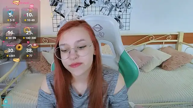 LayriantaVee online show from 04.22.26