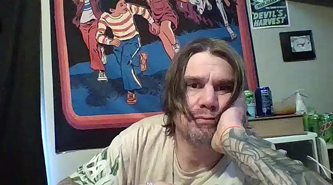 Snapshot of clitstitsandbongrips chatting on 01.19.25 clitstitsandbongrips online show from 01.19.25