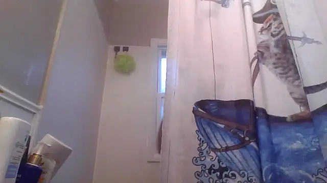 Snapshot of clitstitsandbongrips chatting on 10.07.25 clitstitsandbongrips online show from 10.07.25