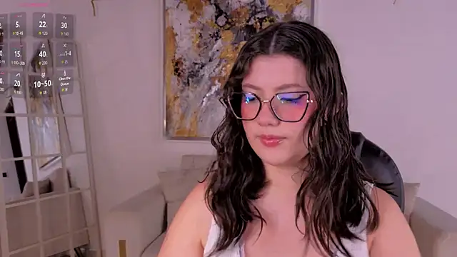 Snapshot of AmberFarrell chatting on 05.07.26 AmberFarrell online show from 05.07.26