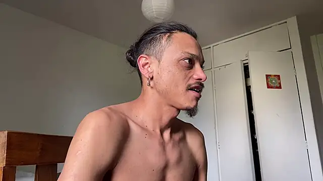 villanocat online show from 12.06.24