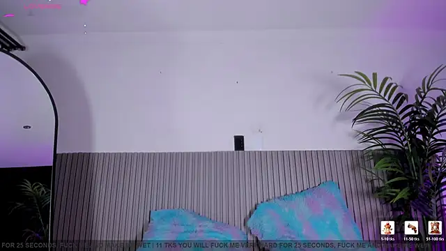 valentina lux online show from 03.17.26