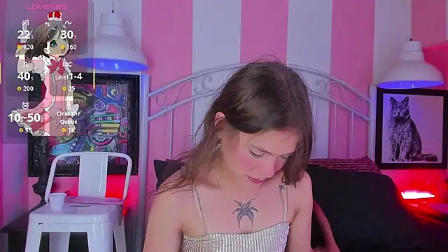 Snapshot of Liah_Grey8 chatting on 11.27.25 Liah Grey8 online show from 11.27.25