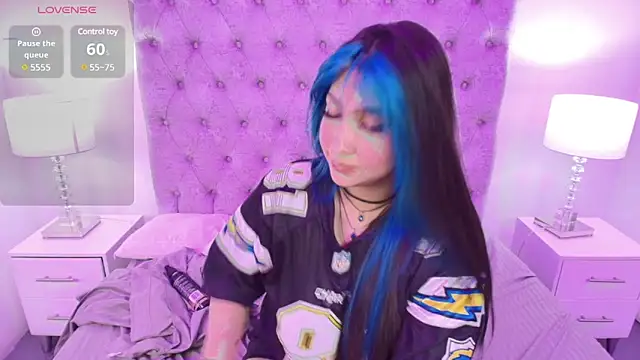 Salem skyler  online show from 01.22.25